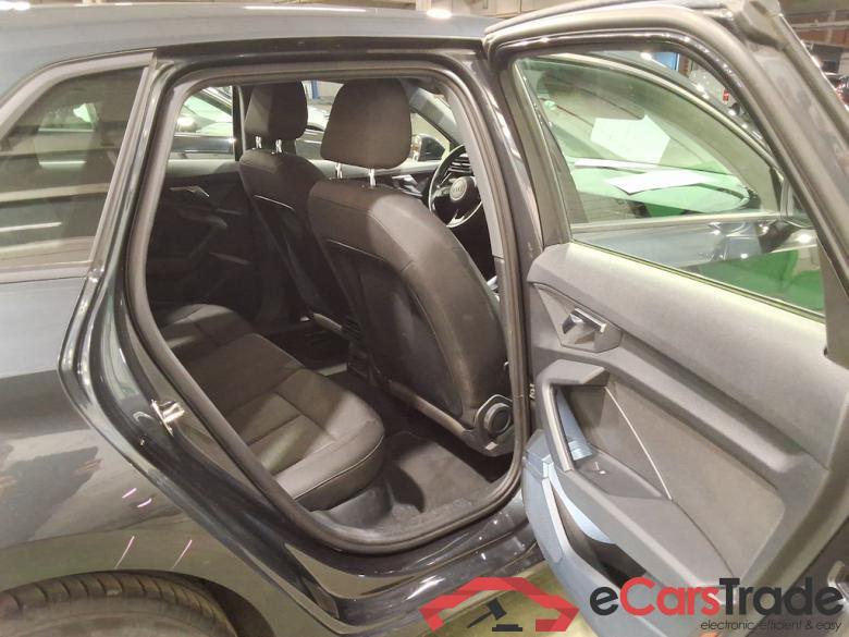 AUDI A3 SPORTBACK 2.0 35 TDI 110KW #4