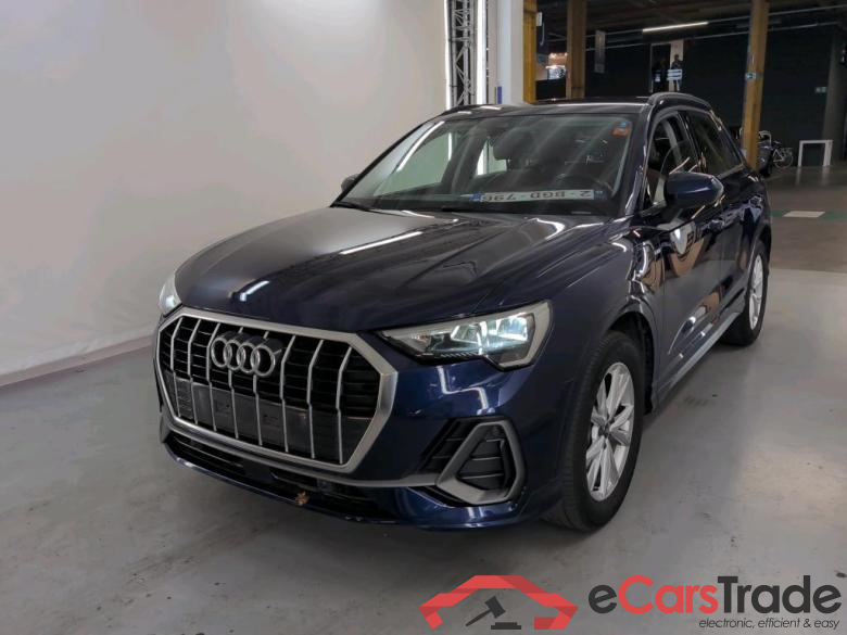 AUDI Q3 1.4 45 TFSI E S TRONIC S LINE