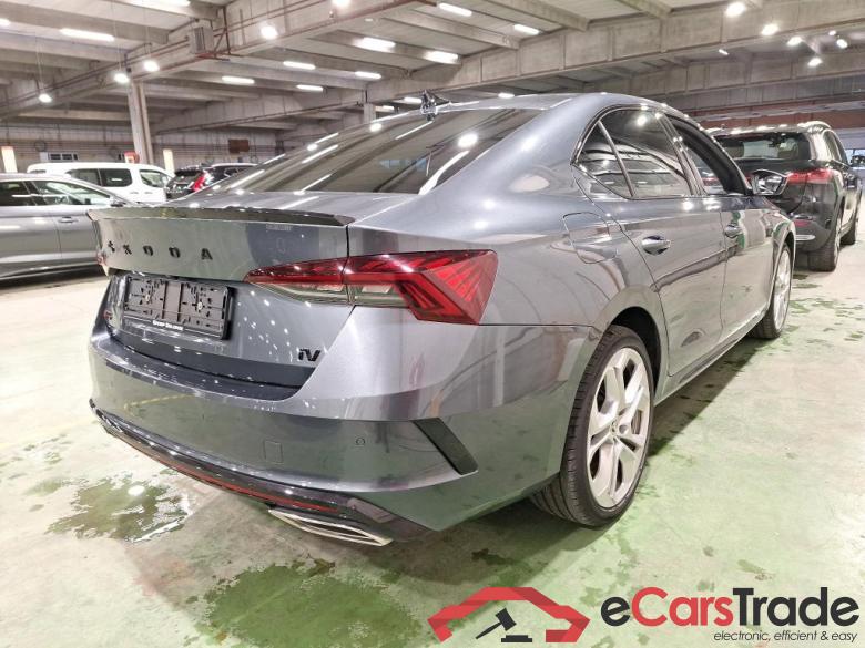 SKODA OCTAVIA 1.4 TSI PHEV 180KW DSG RS #4