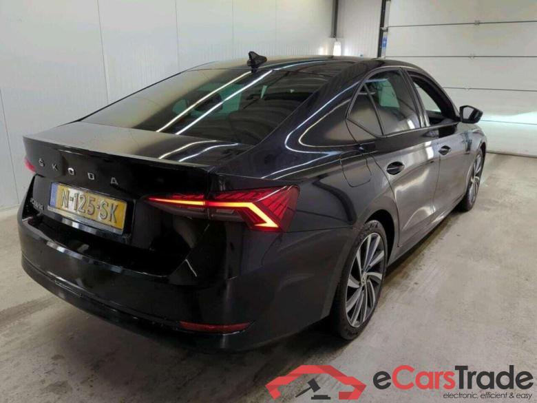 SKODA Octavia 1.0 TSI Sport Bns #2