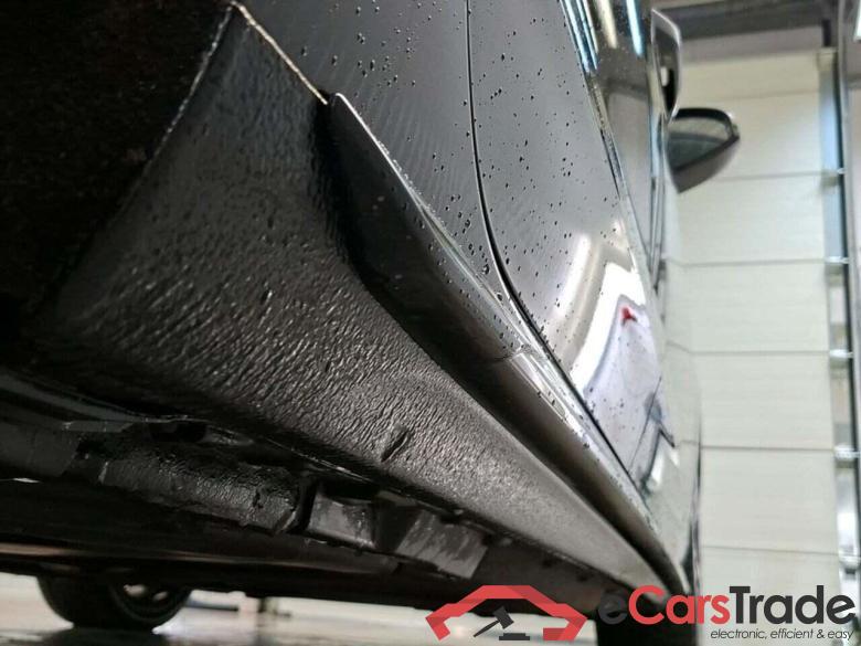 AUDI A4 Avant 35 TFSI S ed comp #4