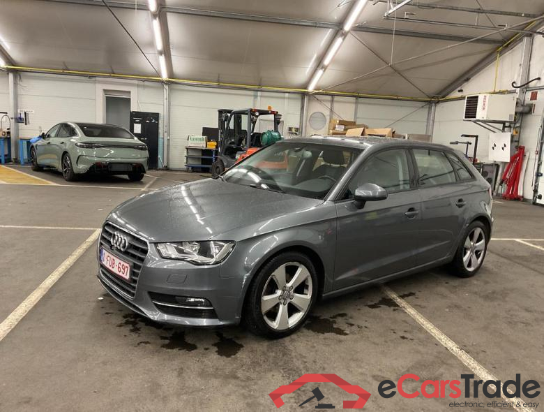 AUDI A3 Sportback Audi A3 Sportback Ambition 1.6 TDI  81(110) kW(ch) 6 vitesses