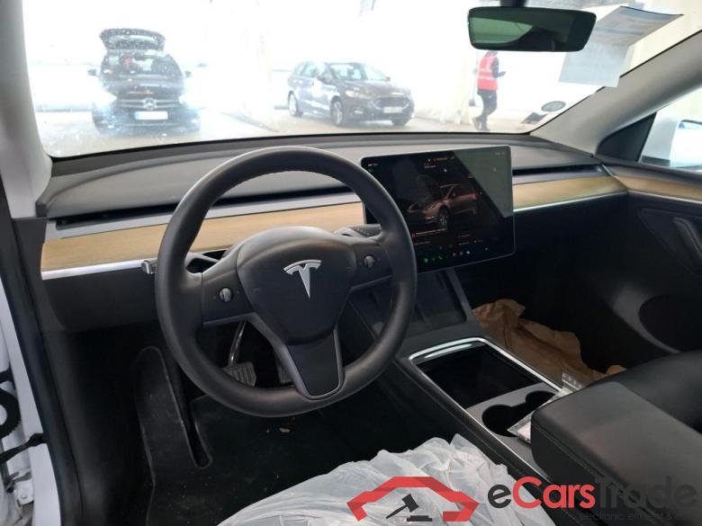 TESLA Model Y / 2020 / 5P / SUV Long Range Dual Motor AWD #6