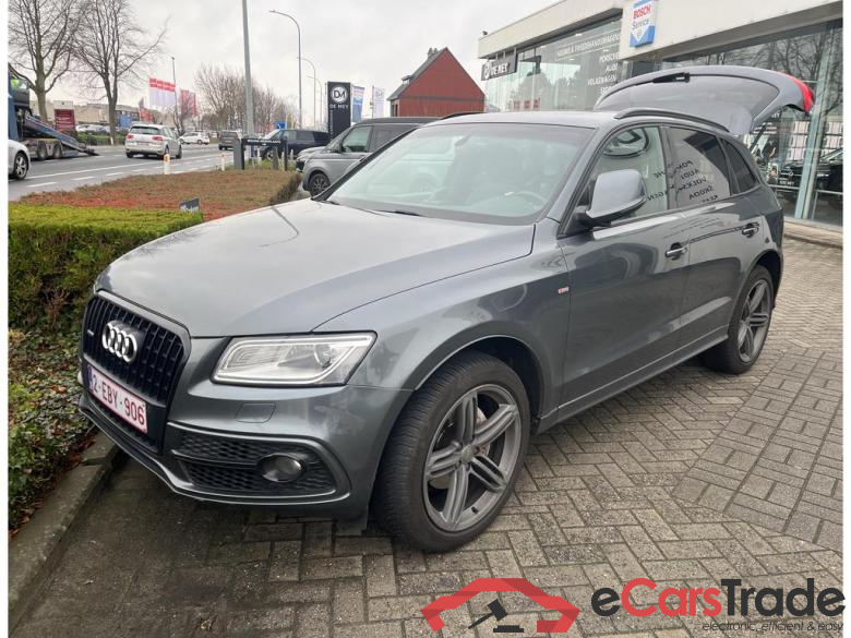 AUDI Q5 2.0 TDi Quattro S line S tronic