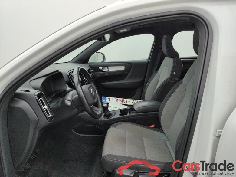 Volvo XC40 T3 Momentum Pro 5d #3