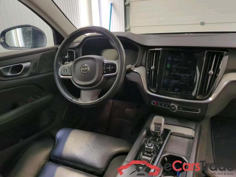 VOLVO V60 2.0 B3 R-Design #3