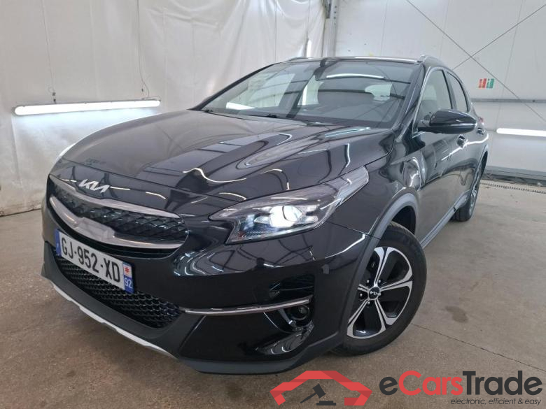KIA XCeed / 2022 / 5P / Crossover 1.6 GDI PHEV ACTIVE BUS DCT6