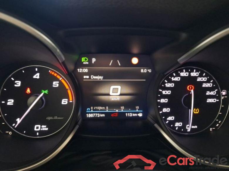 ALFA ROMEO STELVIO / 2017 / 5P / SUV 2.2 TURBO DIESEL 190CV BUSINESS AT8 Q4 #4