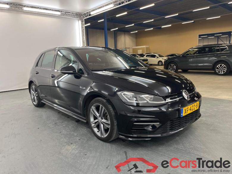 VOLKSWAGEN GOLF 1.5 TSI Highline Business R #2