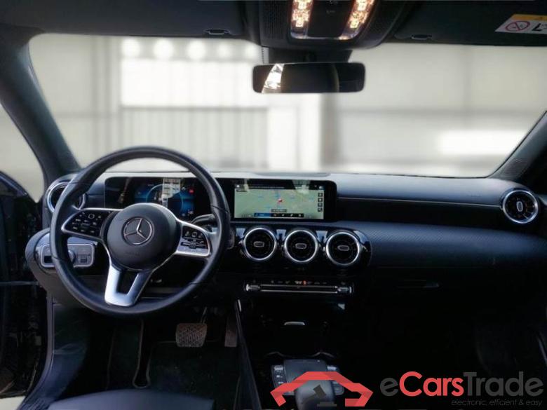 MERCEDES-BENZ CLASSE A / 2018 / 5P / BERLINA A 180 D AUTOMATIC BUSINESS EXTRA #3