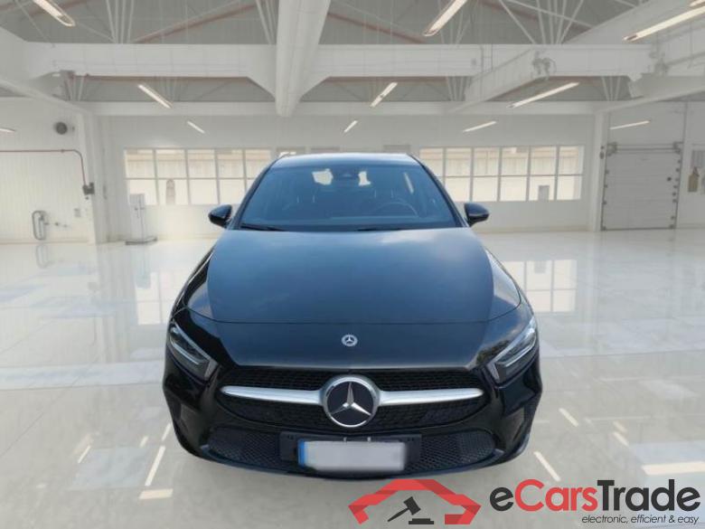 MERCEDES-BENZ CLASSE A / 2018 / 5P / BERLINA A 180 D AUTOMATIC BUSINESS EXTRA #6