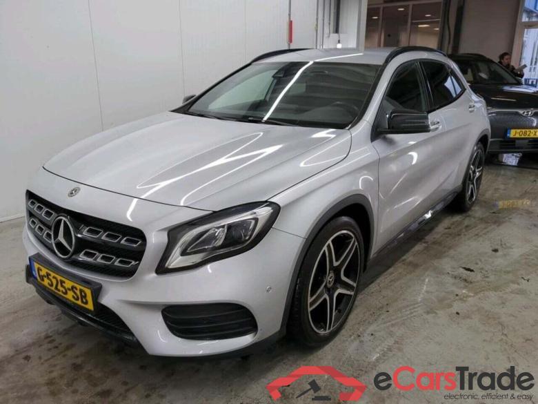 MERCEDES-BENZ GLA-klasse 180 Bns Sol. AMG Ltd #1