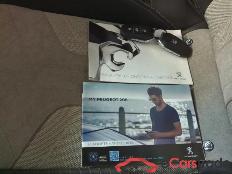 Peugeot e-208 GT 50kWh 136 5d #4