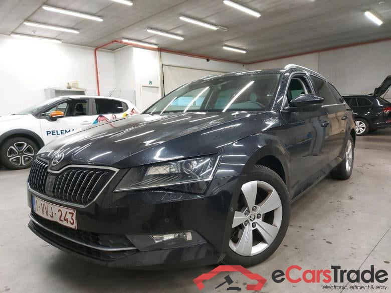 SKODA - SKO SUPERB COMBI CRTDI 120PK Style Pack Premium II & Corporate Plus Pack & Kessy & Electric Heated Leather  Mem Seats