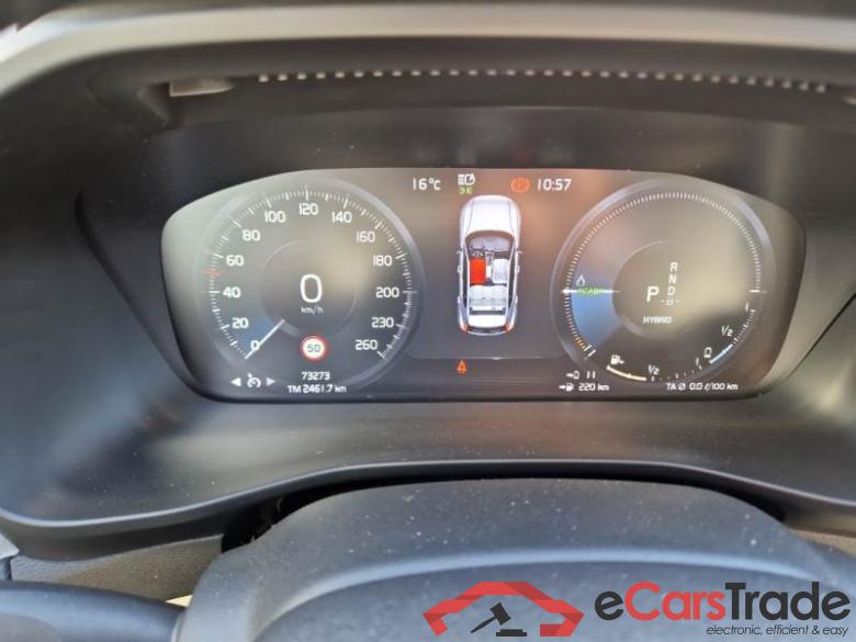 VOLVO XC40 / 2017 / 5P / SUV T5 PLUG-IN HYBRID AUTO RECHARGE INSCR. #4