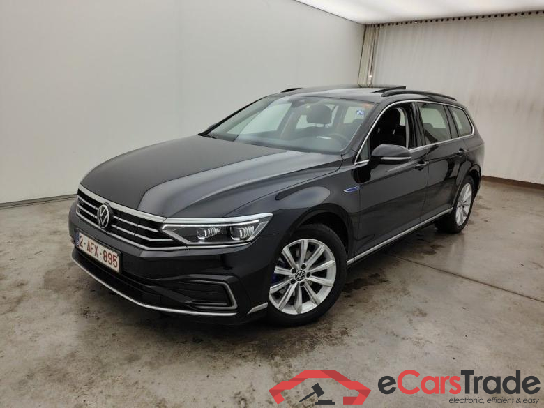 Volkswagen Passat Variant 1.4 TSI DSG6 GTE Business 5d