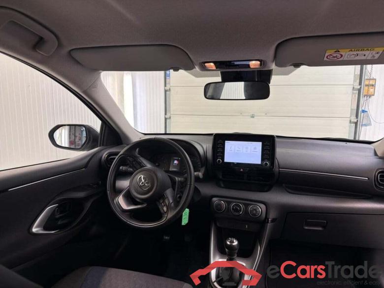 TOYOTA Yaris 1.5 VVT-i Active #3