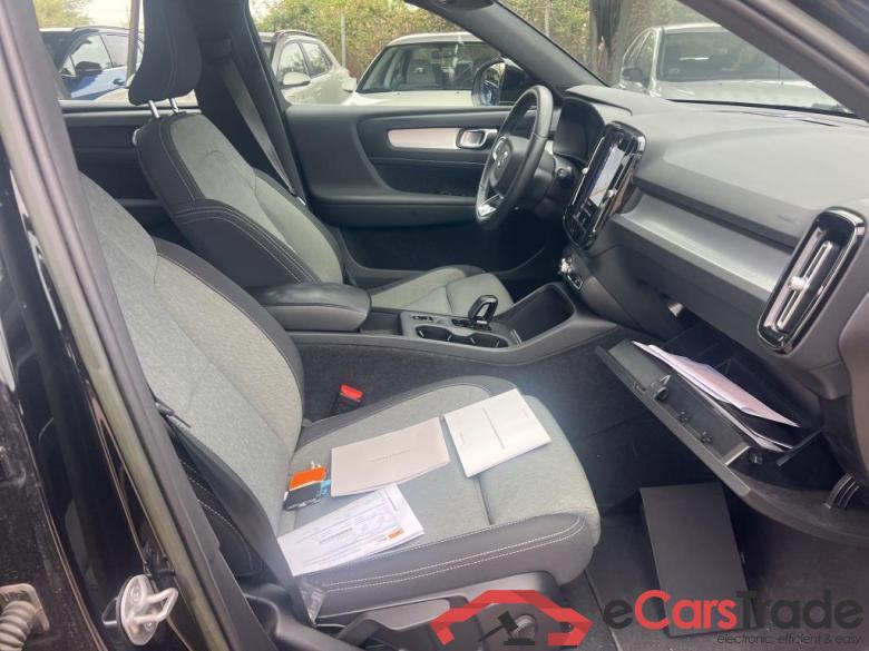 VOLVO XC40 / 2021 / 5P / todoterreno 1.5 T4 Twin Recharge Core Auto #6