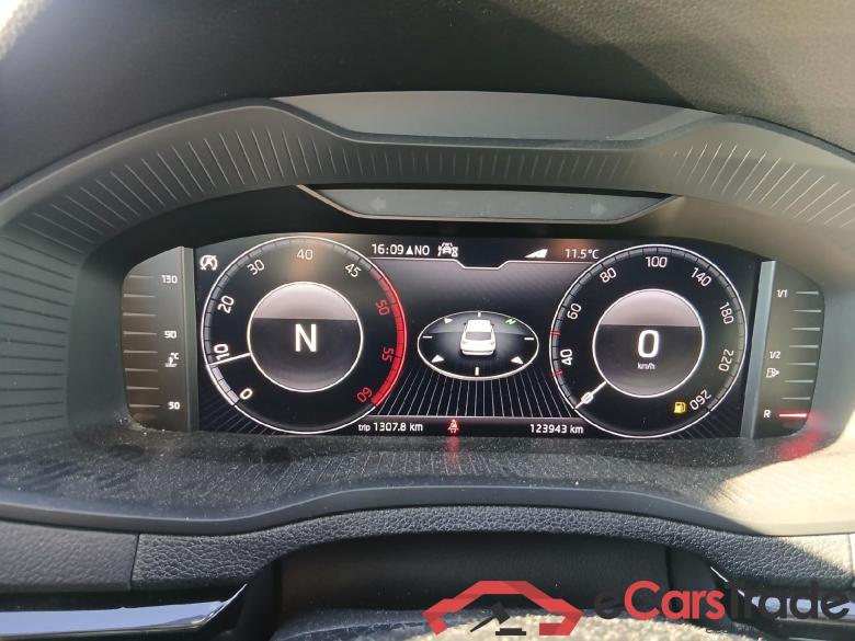 SKODA Karoq / 2017 / 5P / todoterreno 2.0 TDI 110kW (150CV) DSG 4X4 Scout #4