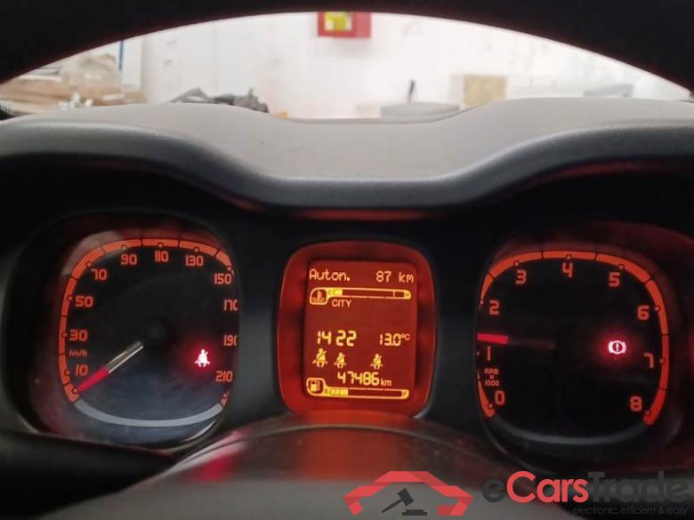 FIAT PANDA / 2011 / 5P / BERLINA 0.9 TWINAIR TURBO 85CV WILD 4X4 #4