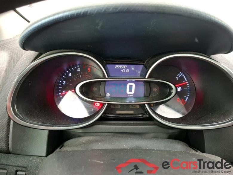 Clio IV Air MediaNav 1.5 dCi 75CV BVM5 E6 #6