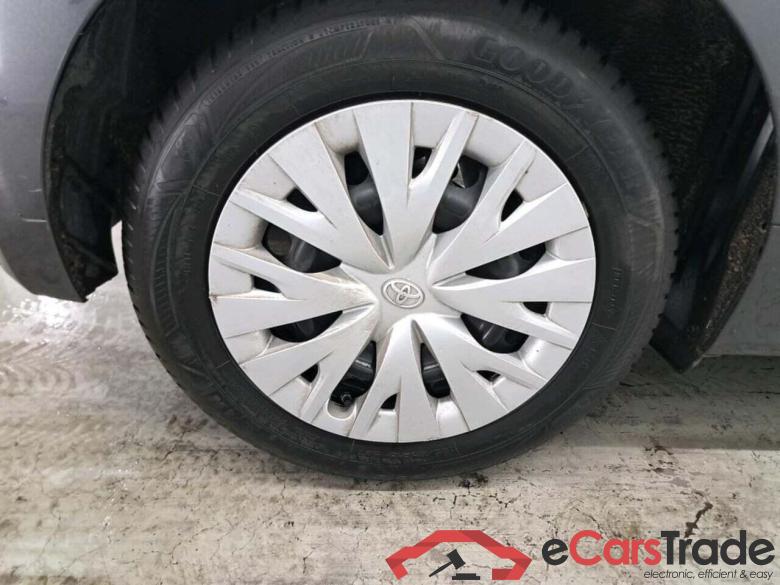 TOYOTA Yaris 1.5 VVT-i Active #5
