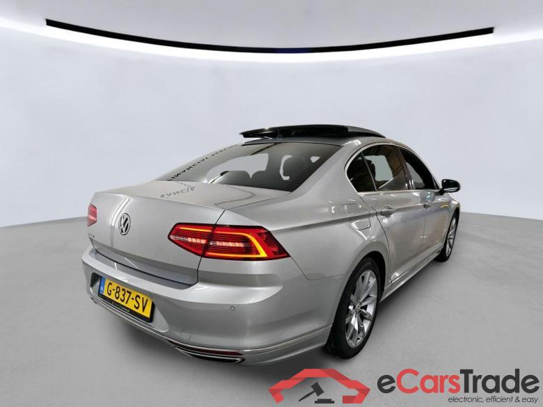 VOLKSWAGEN PASSAT 110 kW #6