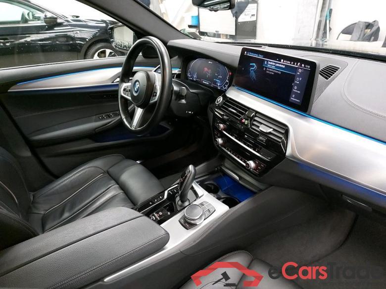 BMW - BMW 5 TOURING 530e 292PK First Class & Luxury Line With Power Heated Mem Comfort Seats & Head Up & Driving Assistant & Parking Assistant Plus   * HYBRID * #3