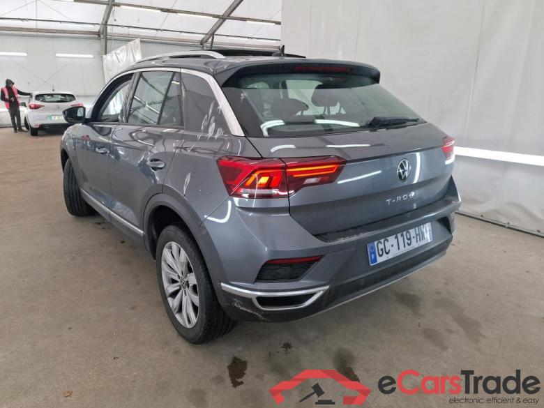 VOLKSWAGEN T-Roc / 2017 / 5P / SUV 1.5 TSI 150 EVO CARAT DSG7 #2