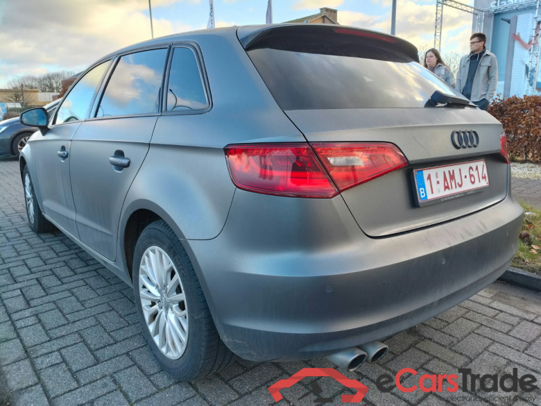 Audi A3 SB 2.0 TDi Matte Xenon Navi Leather Klima PDC ... #4
