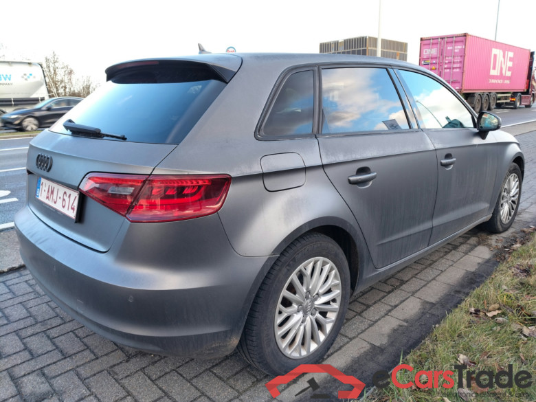 Audi A3 SB 2.0 TDi Matte Xenon Navi Leather Klima PDC ... #3