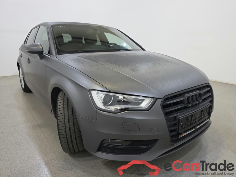 Audi A3 SB 2.0 TDi Matte Xenon Navi Leather Klima PDC ... #3