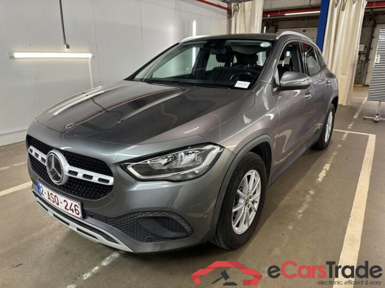 Mercedes GLA 180d Aut. Widescreen Navi 1/2 Leather KeylessGo Camera Klima PDC ... #1