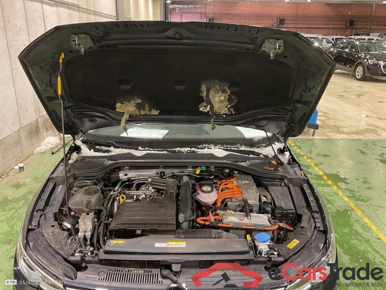 VOLKSWAGEN GOLF VIII 1.4 EHYBRID STYLE BUSINESS DSG #6