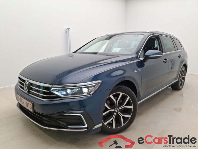 VOLKSWAGEN PASSAT VARIANT 1.4 GTE BUSINESS DSG6