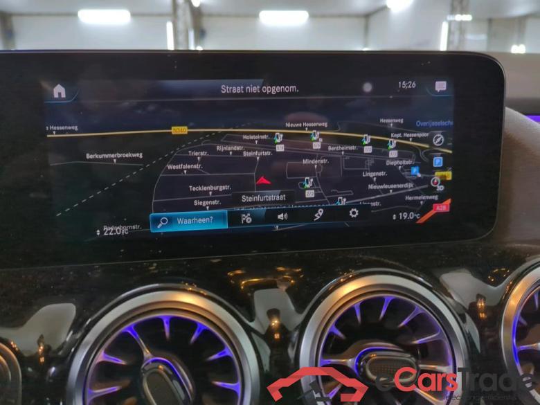 MERCEDES-BENZ GLA-klasse 118 kW #2