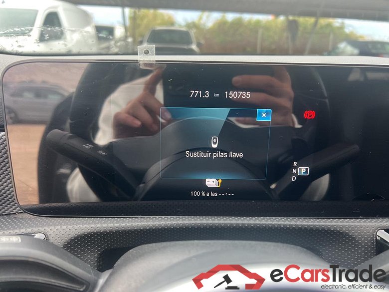 MERCEDES-BENZ Clase A / 2018 / 4P / sedán Sedán A 250 e #5