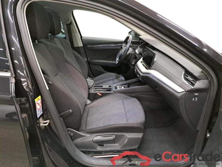 SKODA - SKO OCTAVIA COMBI 1.0 TSI eTec 110PK DSG7 Style Pack Launch & Side Assist & Heated Steering Wheel & Pano Roof  * PETROL * #3