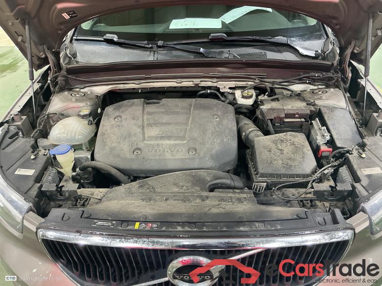 VOLVO XC40 1.5 T3 Momentum Pro Geartronic #6