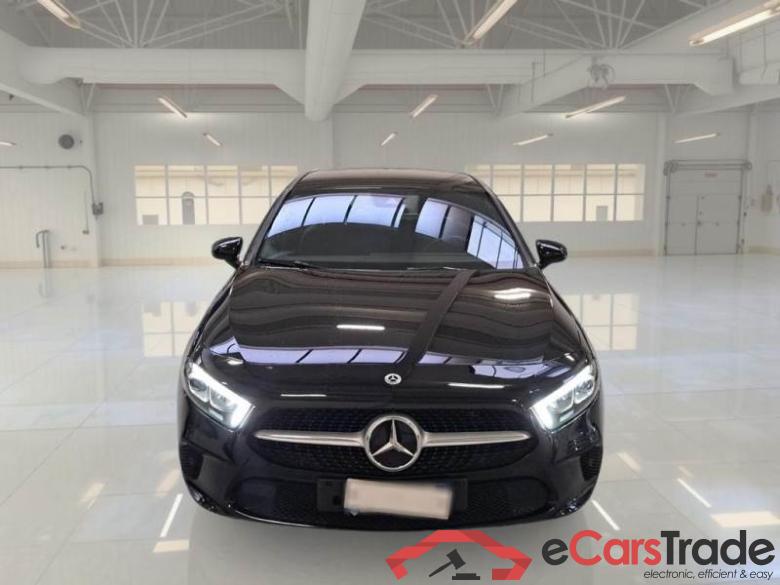 MERCEDES-BENZ CLASSE A / 2018 / 5P / BERLINA A 180 D AUTOMATIC BUSINESS EXTRA #6