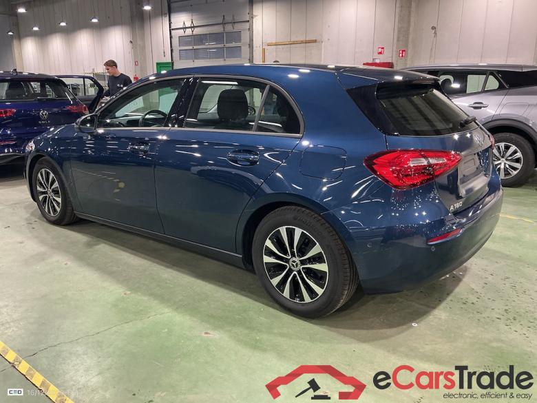 MERCEDES-BENZ A-CLASS 1.3 A 180 BUSINESS SOLUTION ESSENTIAL #3