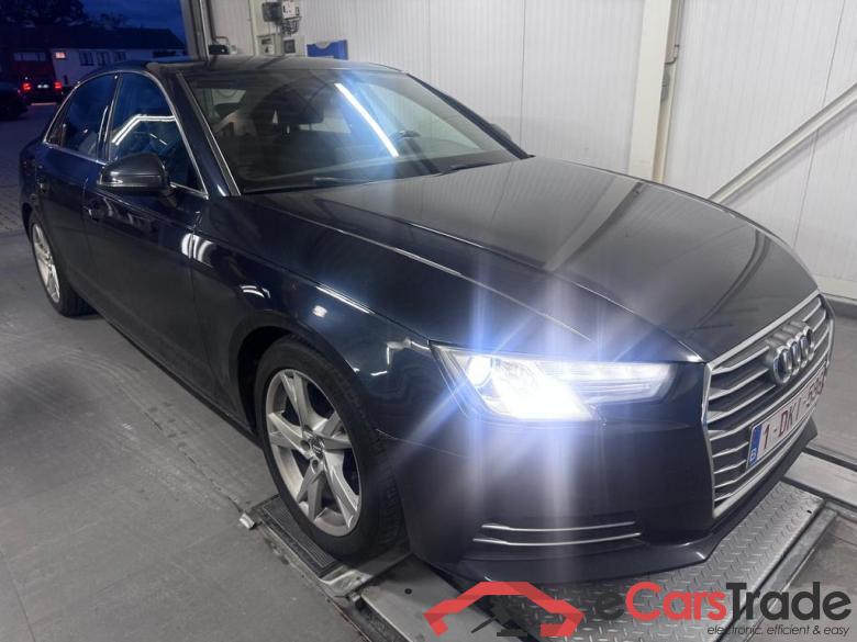 AUDI A4 2.0 TDi Design S tronic #1