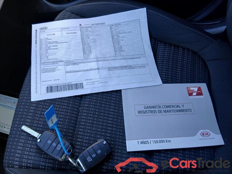 KIA Stonic / 2017 / 5P / todoterreno 1.0 T-GDi 88kW (120CV) MHEV iMT Drive #5