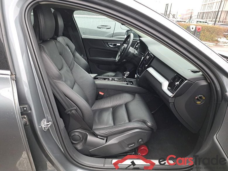 VOLVO - VOL V60 D3 Geartronic 150PK Business Edition Pack Business Pro With Moritz Leather & Intellisafe Pro #3