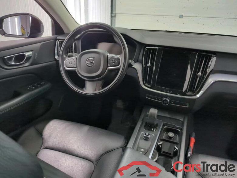 VOLVO V60 2.0 B3 Momentum #3