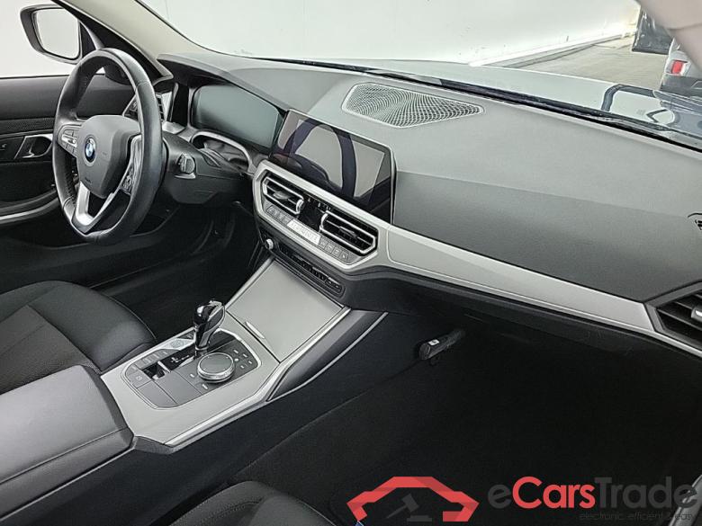 BMW 3-serie Touring 318iA Business Edition 5D 115kW #6