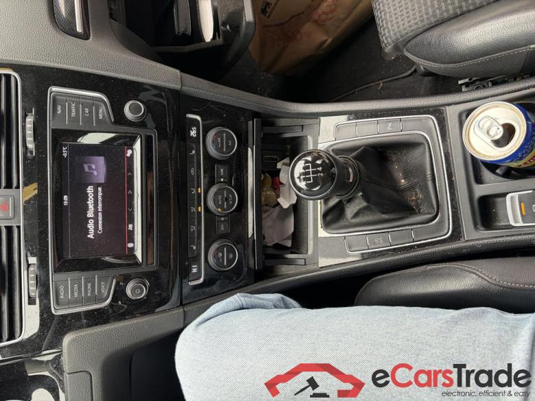 VOLKSWAGEN Golf VII Golf  Highline 1.6 TDI BlueMotion Technology 77 kW (105 ch) 5 vitesses manuel #6