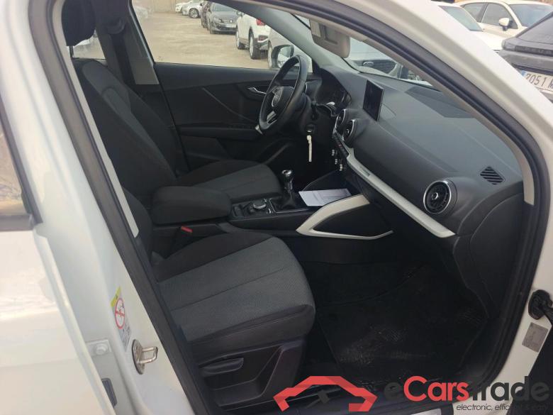 AUDI Q2 / 2016 / 5P / todoterreno Design 30 TFSI 85kW (116CV) #6