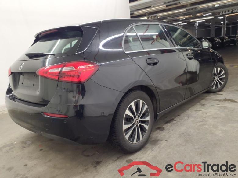 Mercedes-Benz A-Klasse A 180 d Business Solution Aut. 5d #2