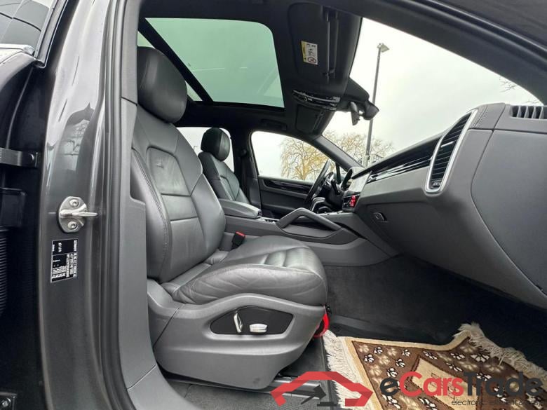 PORSCHE Cayenne Cayenne